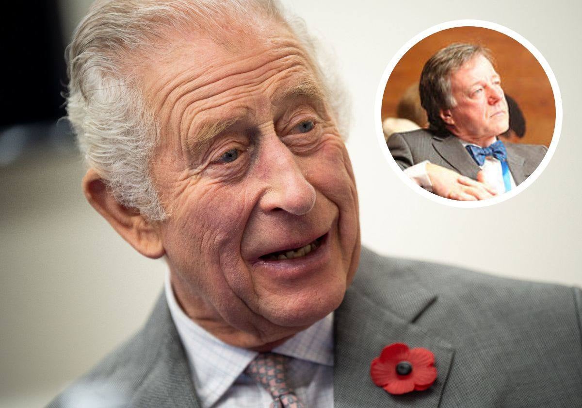 El Rey Carlos III. A la derecha, el doctor Michael Dixon