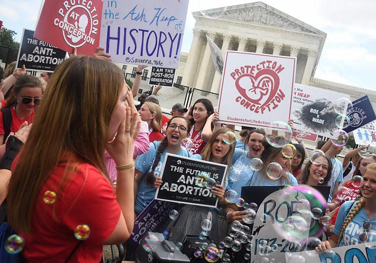 Imagen de archivo de una manifestación antiabortista frente a la Corte Suprema de EE.UU.