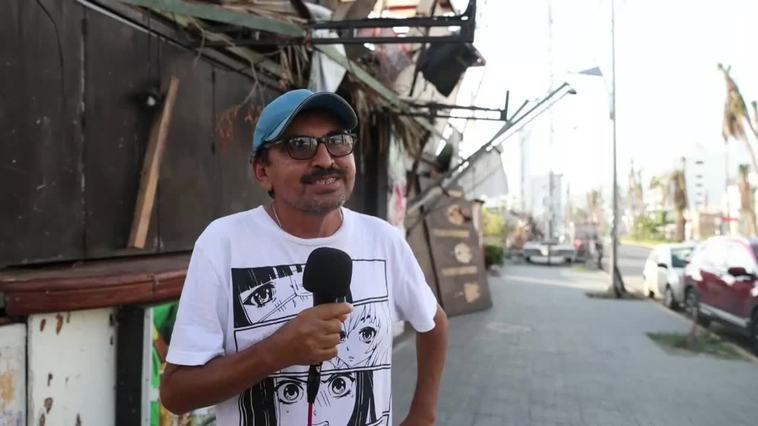 Trabajadores del turismo afectados por Otis en México buscan rescatar ganancias decembrinas