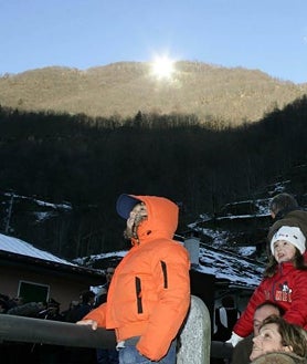 Imagen secundaria 2 - La luz que los tres espejos proyectan sobre Rjukan