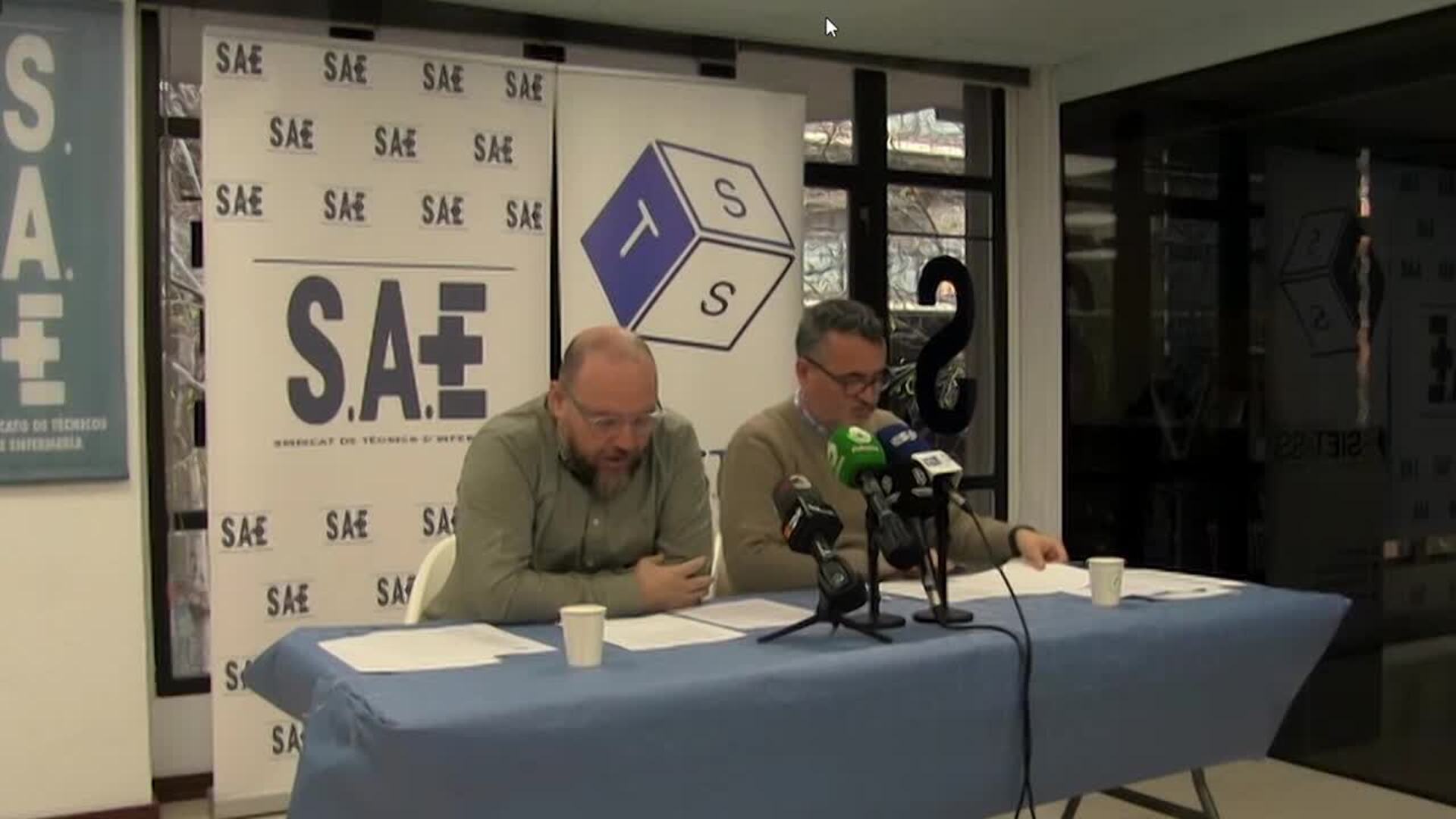 Técnicos sanitarios catalanes convocan una huelga indefinida