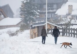 El martes estalla un episodio de fuertes nevadas; el lunes, seis comunidades, en riesgo por viento, oleaje y frío