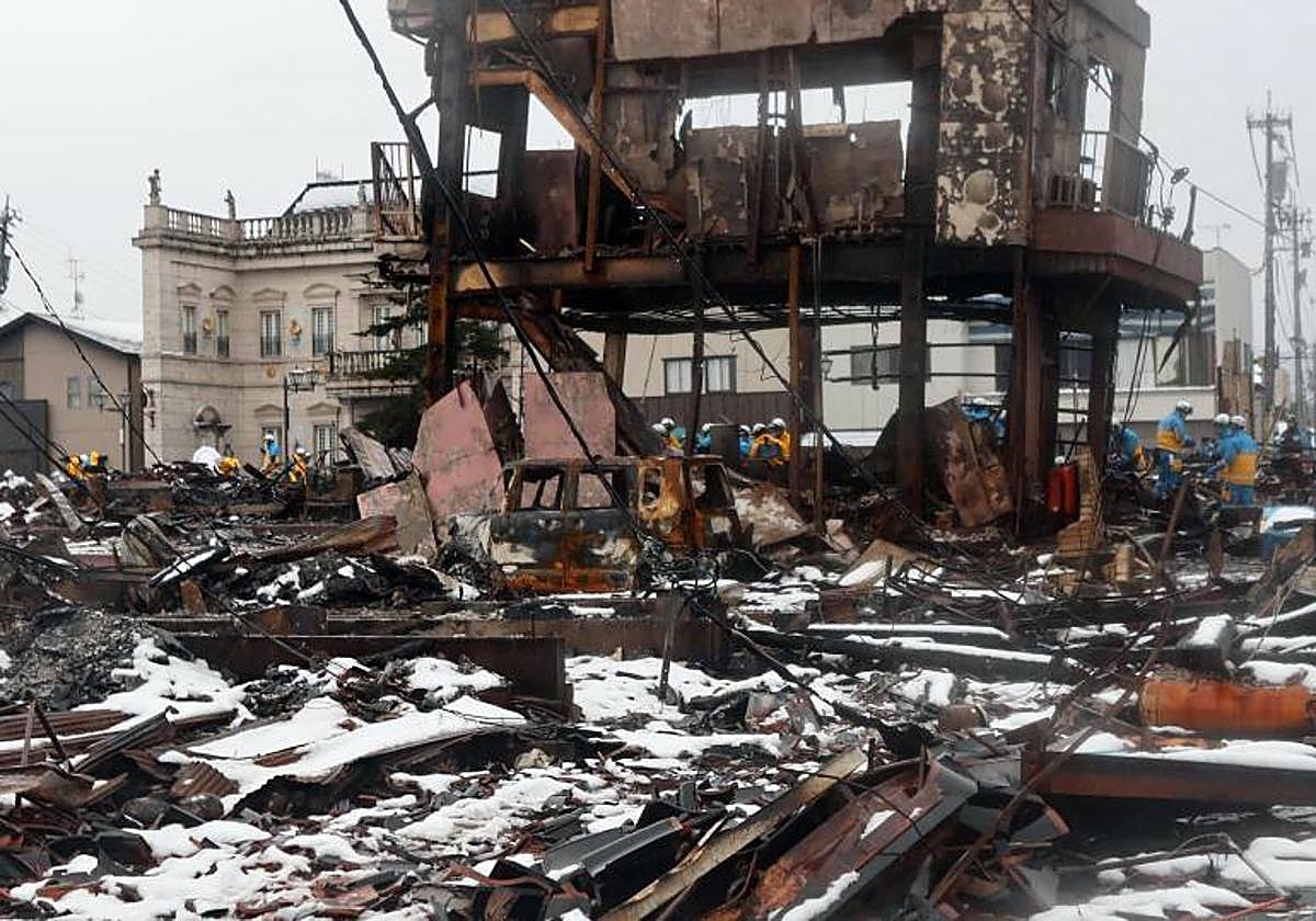 Los edificios destrozados tras el terremoto en japón el 1 de enero
