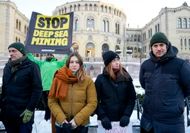 Noruega da luz verde a la polémica minería submarina en el océano Ártico