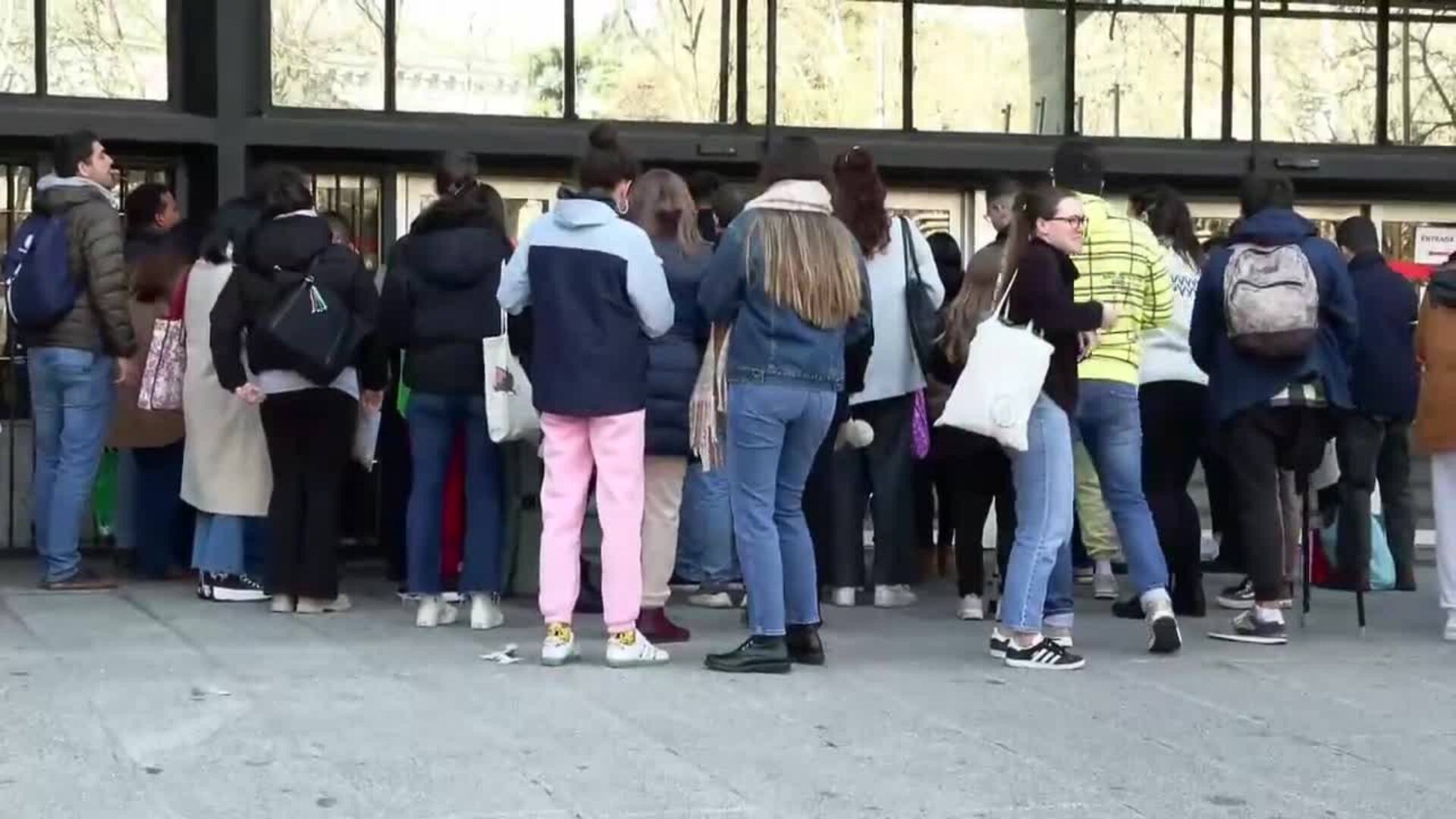 Más de 30.000 personas se examinan este sábado en todo el país para una ...