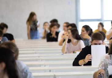 Educación ve inviable una EBAU común para las comunidades autónomas del PP como propone Feijóo