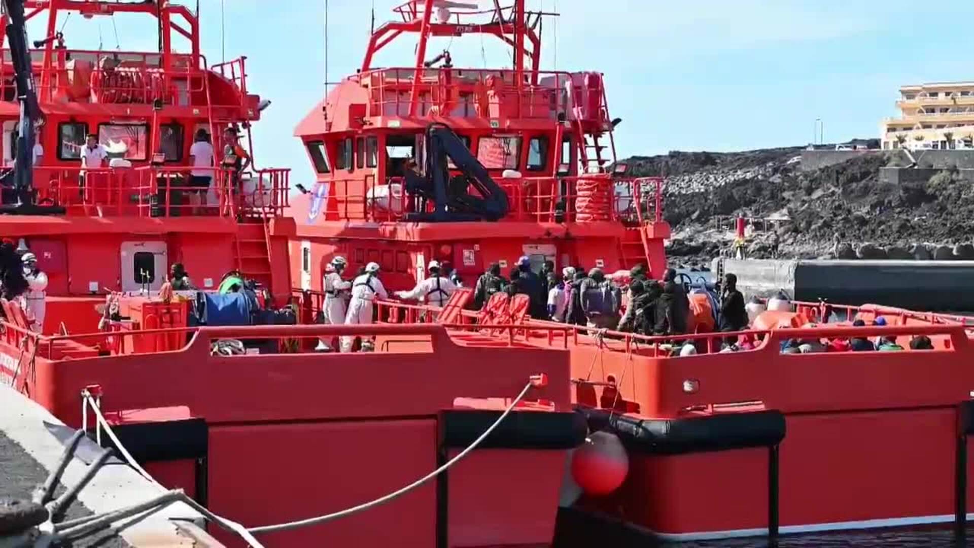 Salvamento Marítimo Rescata A 55 Inmigrantes En Aguas Cercanas A El Hierro