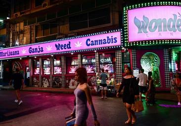 Tailandia prohíbe el uso recreativo del cannabis dos años después de legalizarlo