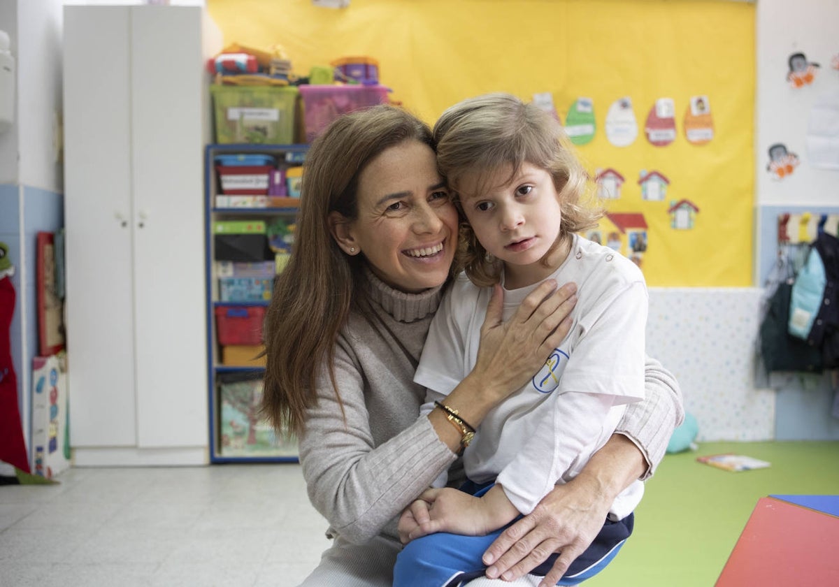 Marta junto a su hija Martita