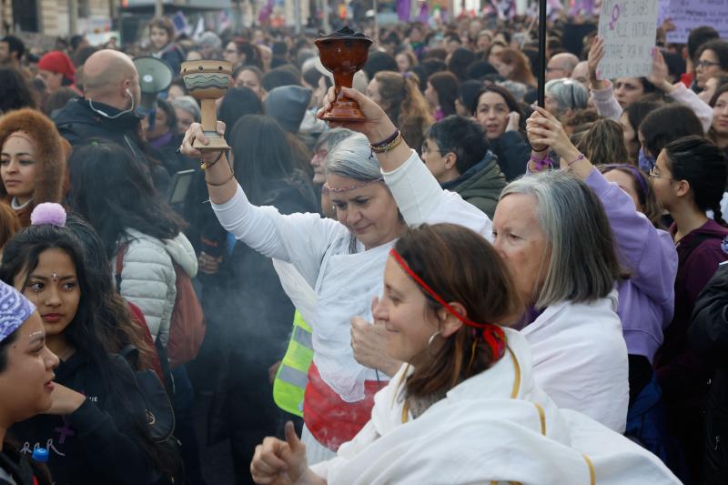 Marcha por el Día Internacional de la Mujer en Barcelona