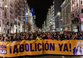 El PSOE chocará con la falta de apoyo de sus socios a su propuesta para abolir la prostitución