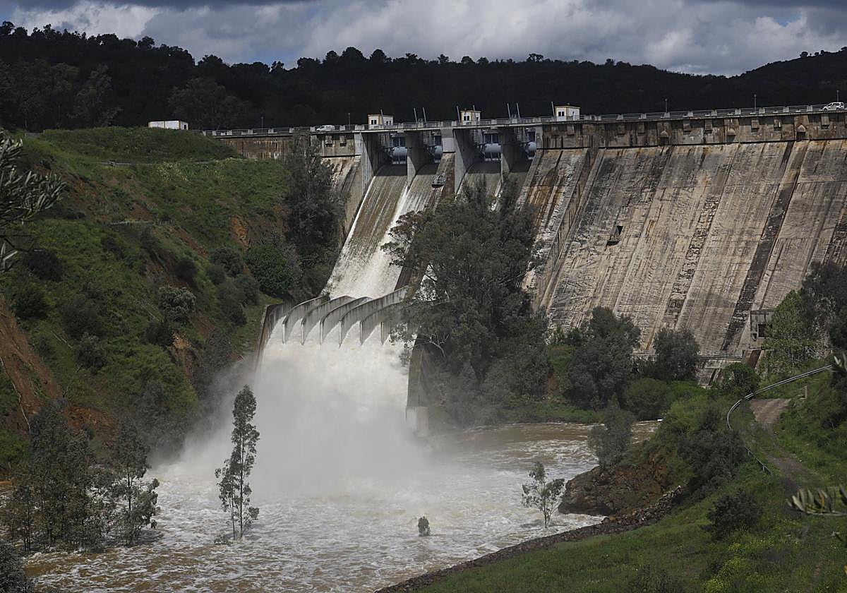 Embalse del Guadalmellato, en Córdoba, en abril de 2024