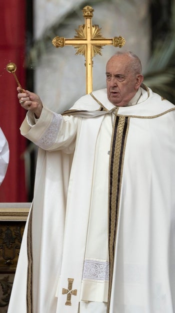 El Papa Francisco dirige la misa de Pascua en la Plaza de San Pedro, Ciudad del Vaticano, el pasado 31 de marzo