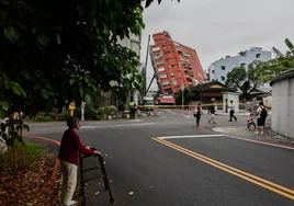 Taiwán eleva a 12 muertos y más de 1.100 heridos el balance de víctimas del terremoto