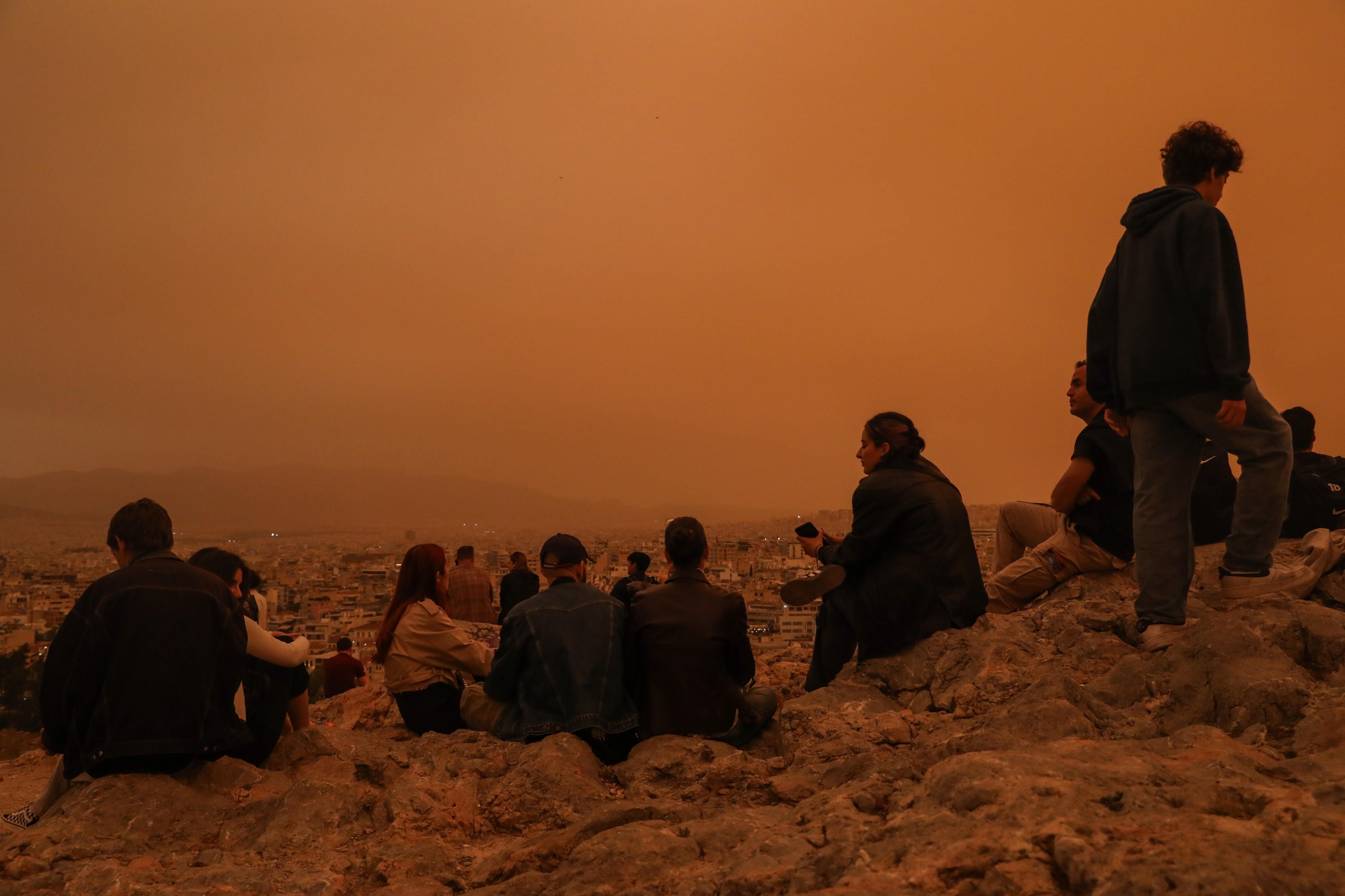 Atenas bajo el polvo en suspensión procedente del Sáhara