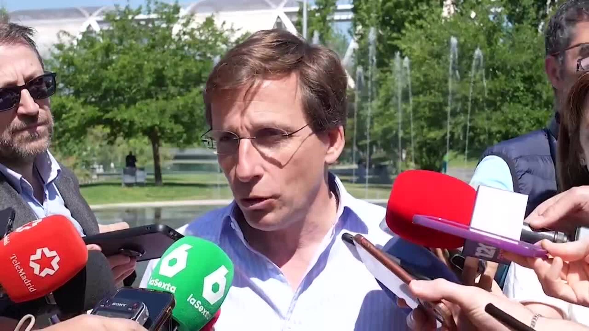 Abren la “playa” de Madrid Río para hacer frente al calor