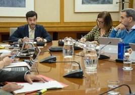 Diez comunidades piden que el Ejecutivo tutele el programa de tarjetas monedero más allá de 2025 hasta que se resuelvan «sus agujeros»