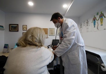 El Gobierno recupera a un millar de médicos sin MIR para Familia