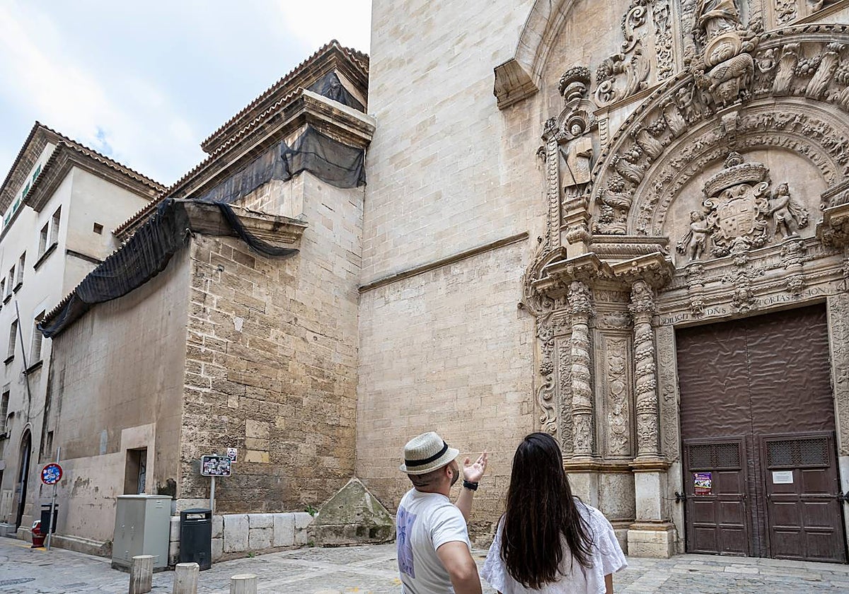 Edificio histórico del colegio Montesión en Palma de Mallorca