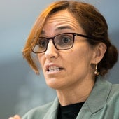 Mónica García se desentiende del problema de la falta de médicos