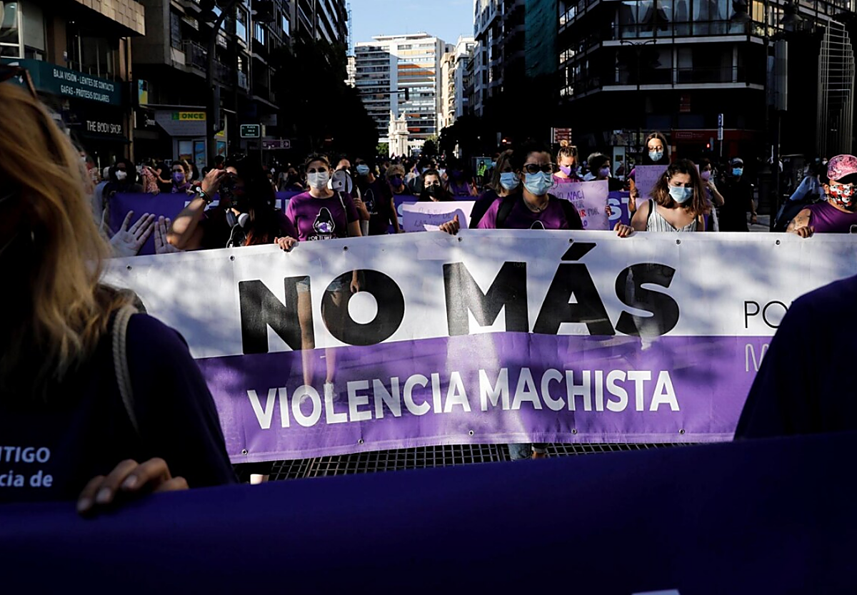 El número de víctimas de violencia de género desciende por primera vez desde la pandemia