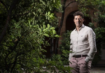 «No se puede alicatar todo de árboles contra la desertificación, son una bomba de extracción de agua»