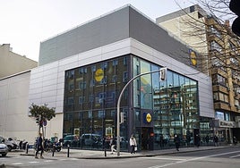 Un laboratorio alemán identifica bacterias resistentes a los antibióticos en la carne del pollo de Lidl