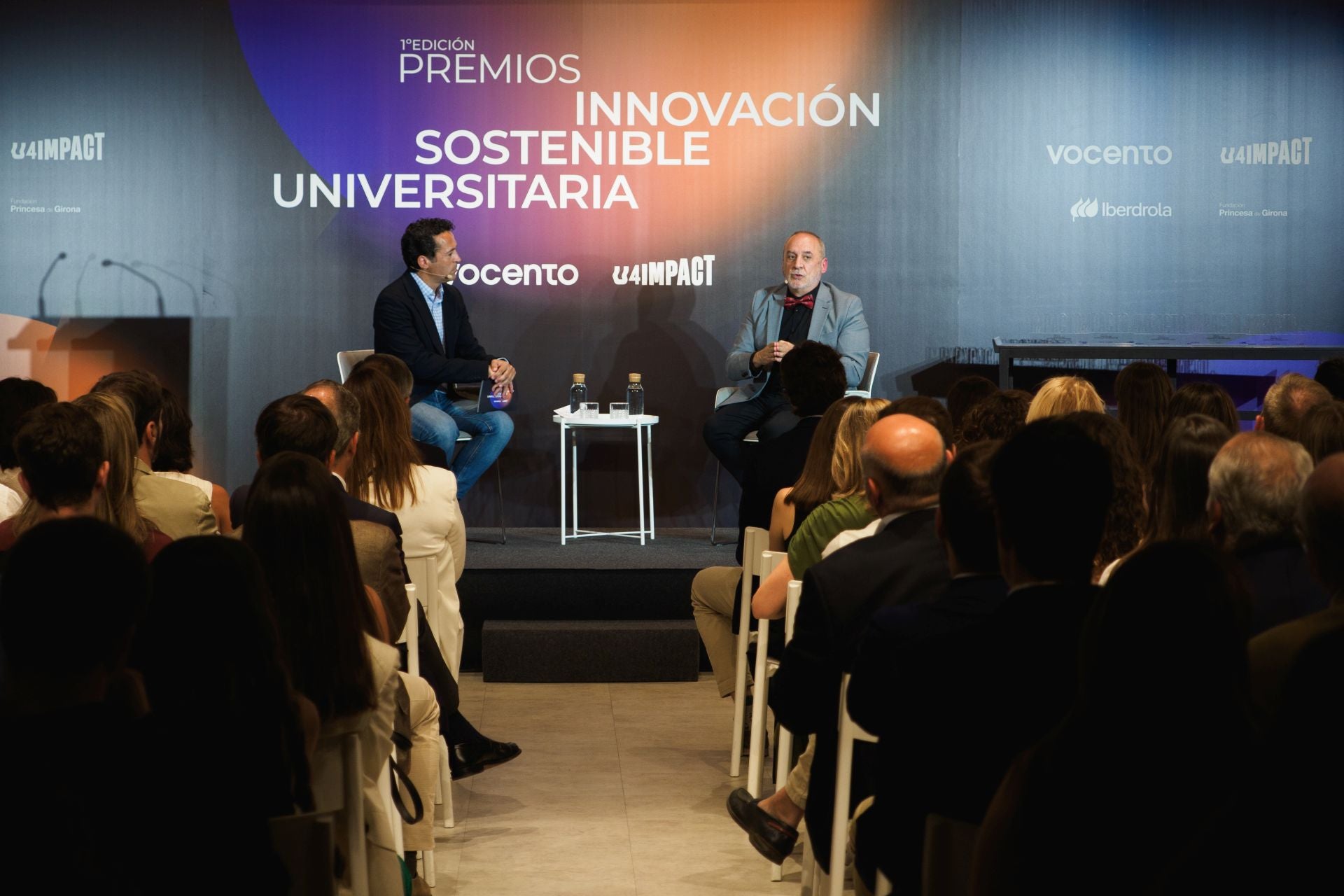 Jacob Petrus y Juan Cruz Cigudosa, secretario de Estado de Ciencia, Innovación y Universidades, en los Premios Innovación Sostenible Universitaria