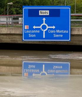 Imagen secundaria 2 - Imágenes de las lluvias torrenciales en Suiza
