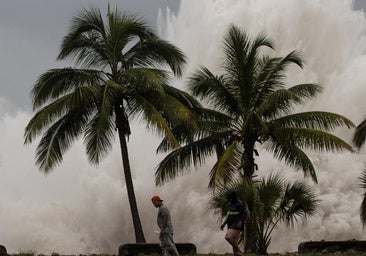 Aumentan a siete los muertos por el paso del huracán 'Beryl', de categoría 5, en el Caribe