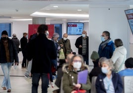 Plazas de médicos desiertas tras las vacantes y renuncias de los MIR: estos son los centros de salud y hospitales afectados