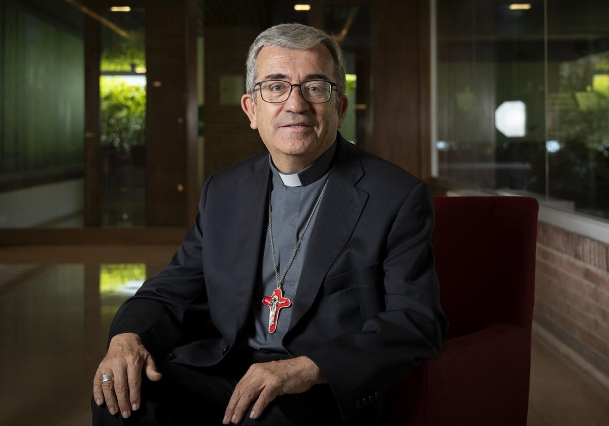 Luis Argüello en la sede de la Conferencia Episcopal