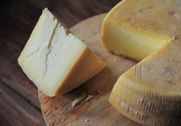 Consumo pide retirar todos los lotes de un queso de la marca Casa Mateu por la presencia de salmonela