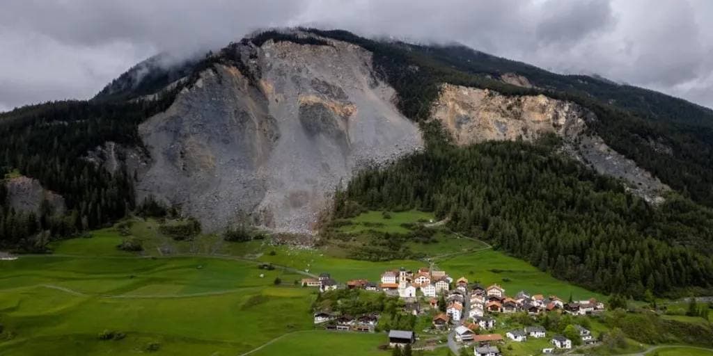 More than 70,000 lightning bolts strike Switzerland during a massive storm that devastated several villages