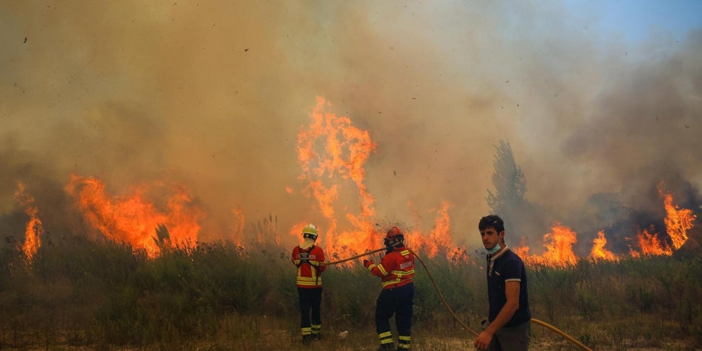 La UE envía ayuda a Portugal para luchar contra una oleada de incendios ...