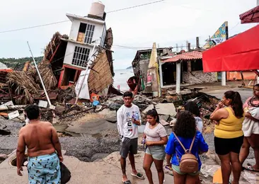 Al menos 16 muertos deja el paso del huracán John por el sur de México