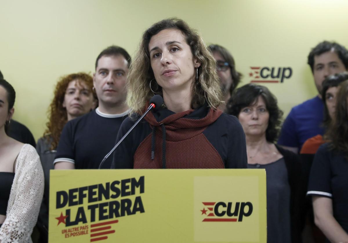 Laia Estrada y el equipo de la CUP, tras las elecciones autonómicas catalanas de mayo de este año