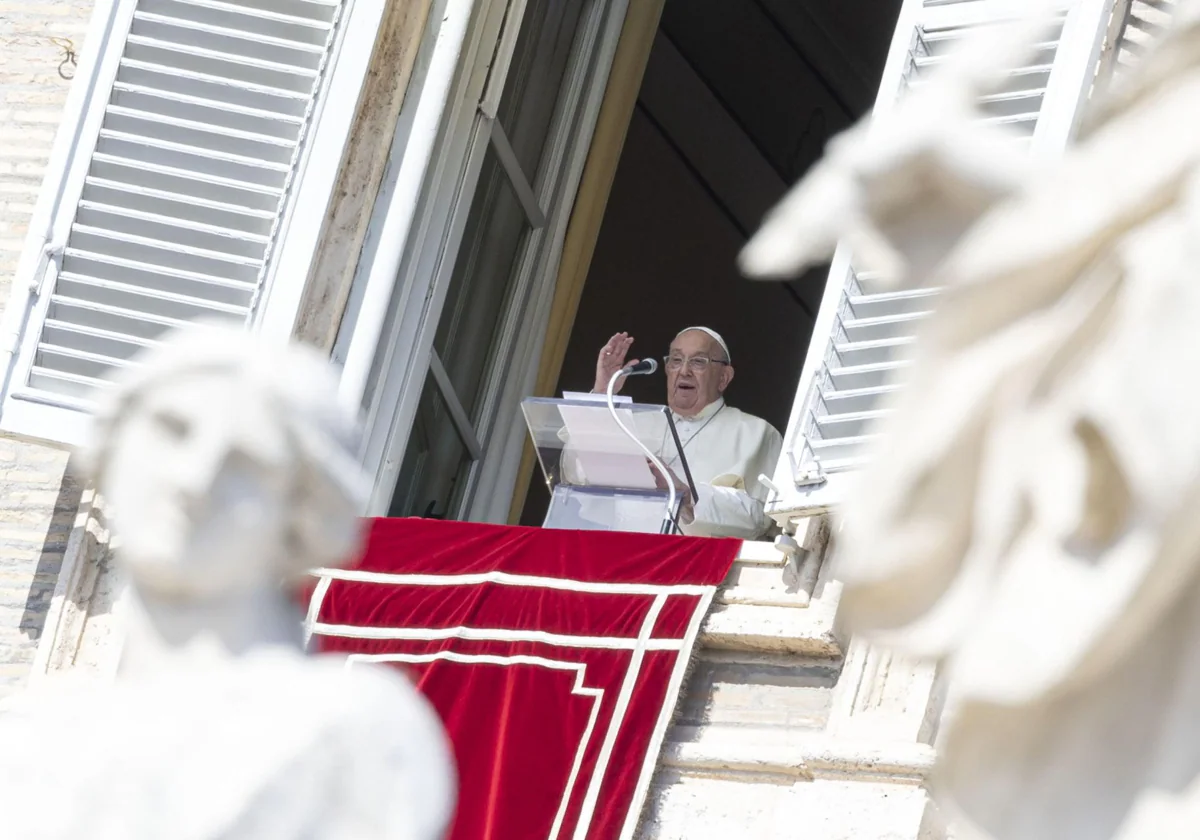 El Papa Francisco, este domingo en la ventana del Palacio Apostólico