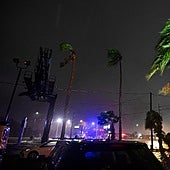 Milton causa dos muertos y deja sin luz a dos millones de personas tras tocar tierra en Florida