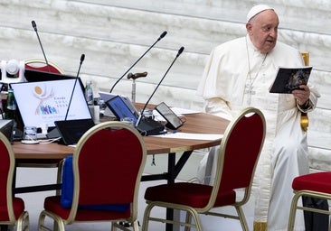 El sínodo apoya el «liderazgo de las mujeres en la Iglesia» y «deja abierta» la posibilidad de que se ordenen diácono