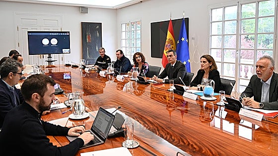 Última hora de las inundaciones por la DANA en España, en directo: muertos, desaparecidos y carreteras cortadas en Madrid, Málaga, Albacete y Valencia hoy