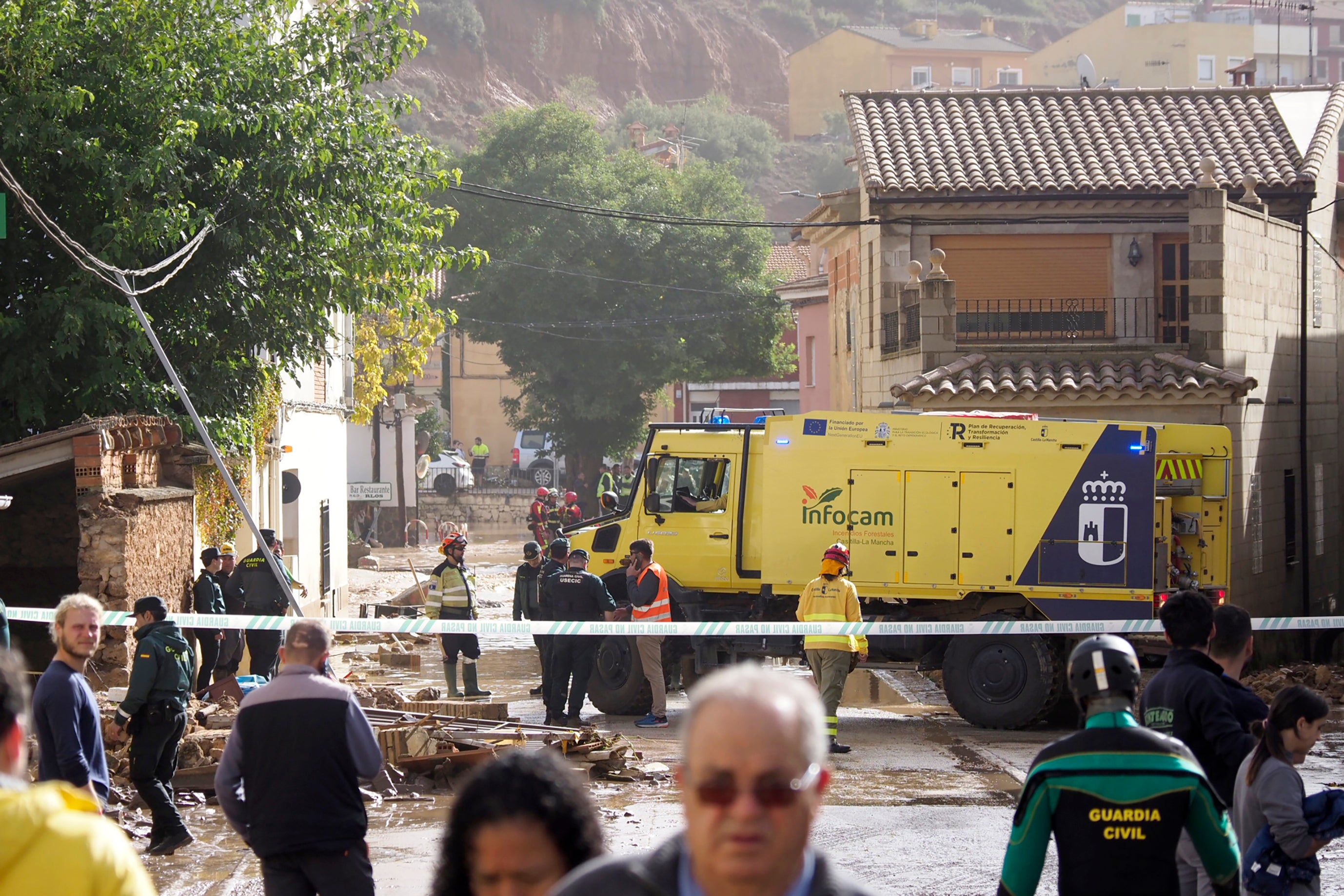 Los servicios sanitarios de Castilla la Mancha recogen las inundaciones en Mira en la provincia de Cuenca