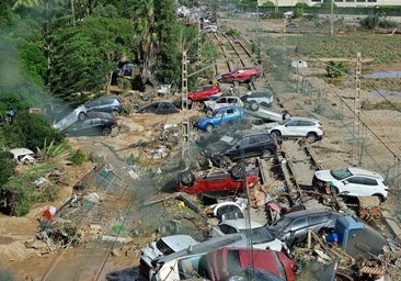 Ana, vecina de Alfafar: «Ayer se llevaron el cadáver de una chica que estuvo más de 15 horas entre escombros»