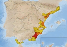 La Aemet eleva a alerta roja el peligro por «lluvias torrenciales» en Almería y a naranja en Murcia