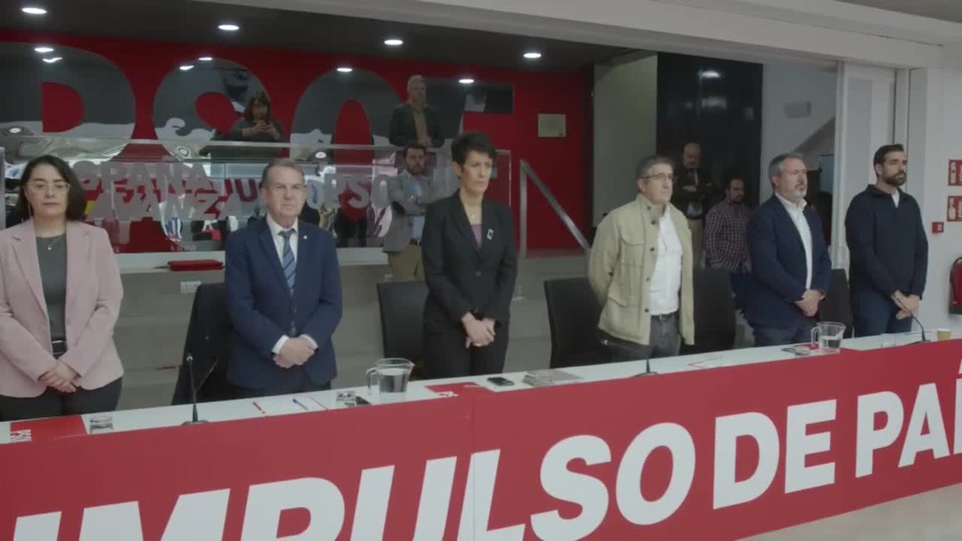 Ejecutiva del PSOE guarda un minuto de silencio por las víctimas de la dana
