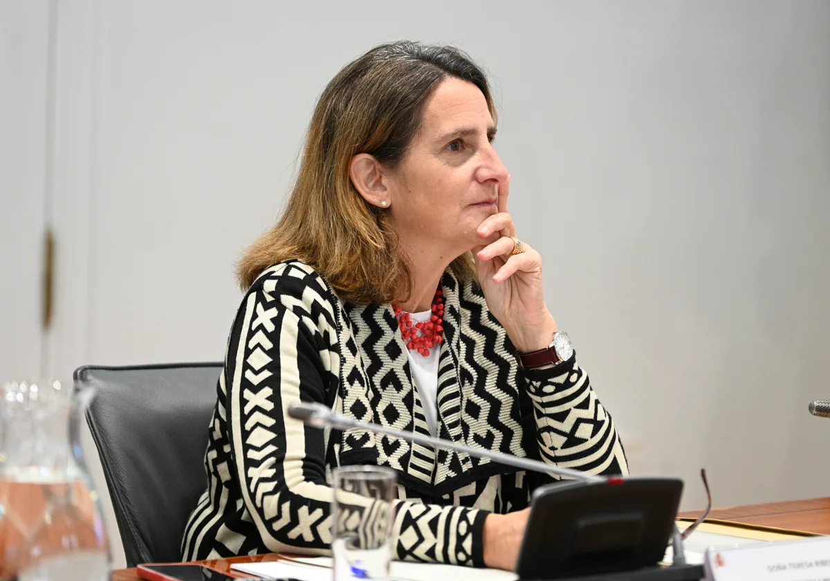 La ministra para la Transición Ecológicao, Teresa Ribera, durante la reunión del Comité de crisis para el seguimiento de la DANA