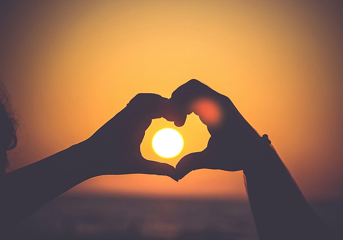 ¿Quieres fortalecer el vínculo con la persona que amas? Todo lo que debes saber sobre los amarres de amor caseros