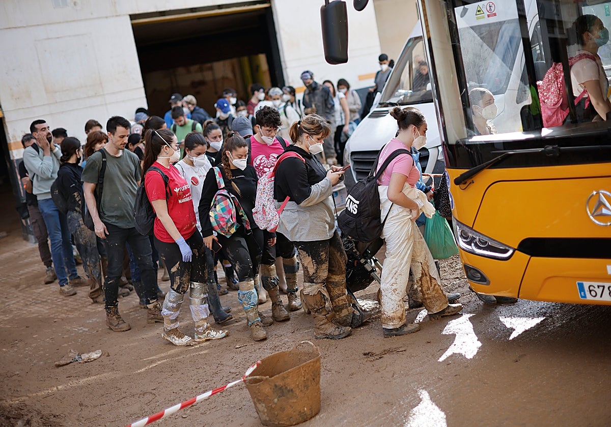 El Gobierno se centra en la FP y olvida el resto de enseñanzas en su paquete de medidas educativas por la DANA