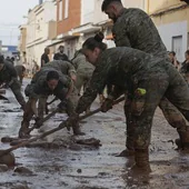 Descontento en las Fuerzas Armadas por el caos en la gestión de la DANA