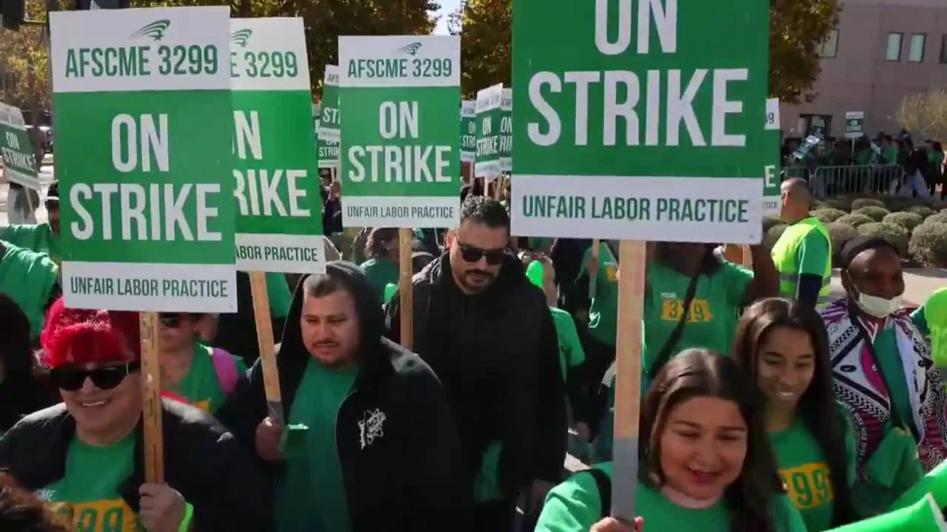 Miles de sanitarios de la Universidad de California convocan una huelga de  dos días